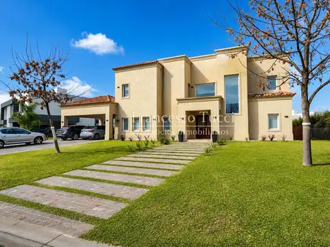 Casa en venta / alquiler 7 ambientes en Terravista