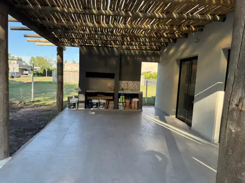 Casa en Venta en Pilar del Este - Santa Emilia, USD 180.000