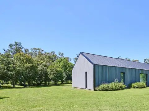 Casa 6 ambientes con 5 baños