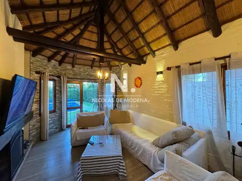 Vende casa de 3 dormitorios en Pinares, Punta del Este