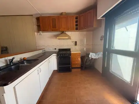Depto Tipo Casa 3 ambientes con 2 baños