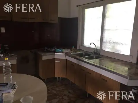 Casa en Alquiler con 1 cochera