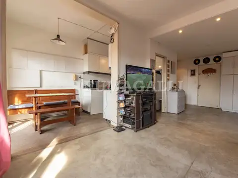 Bolivia 1700, Piso 2