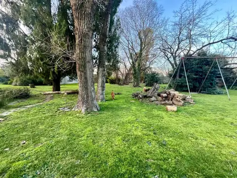 Casa en Venta con 4 cocheras