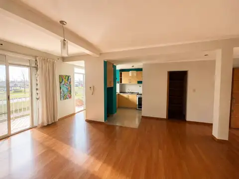 Departamento en Alquiler con 1 cochera