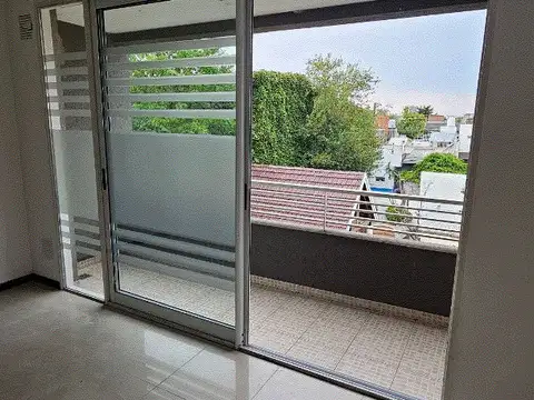Depto Tipo Casa en Alquiler de 2 ambientes