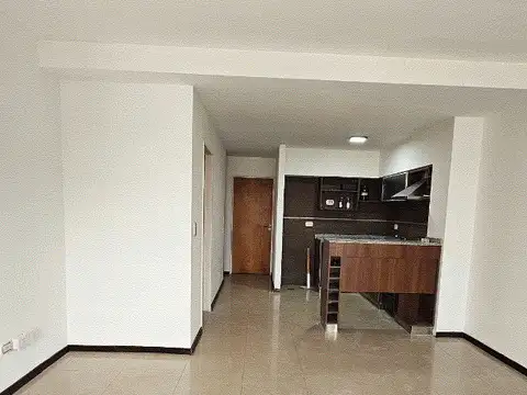 Miranda 5600, Piso 2