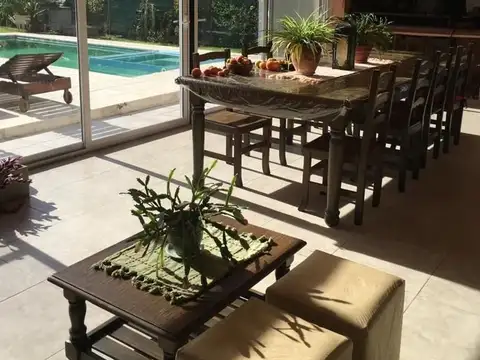 Casa en Venta en Neuquen, USD 370.000