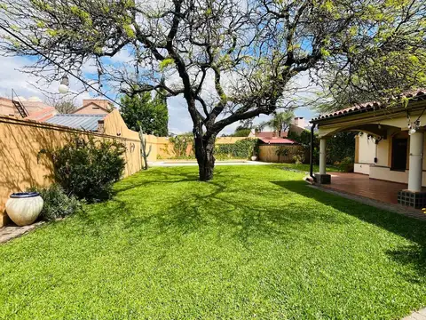 Casa 4 dormitorios - con pileta  - villa belgrano