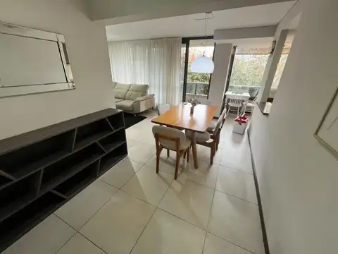 Departamento en Alquiler en Refinerías, $ 1.600.000