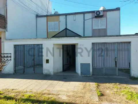 Calle 29 entre 67 y 68 1700, Piso 0