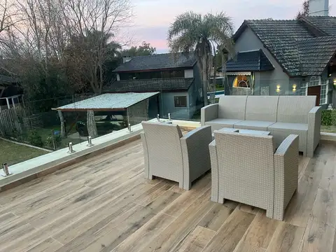 Espectacular casa de diseño a estrenar con muebles