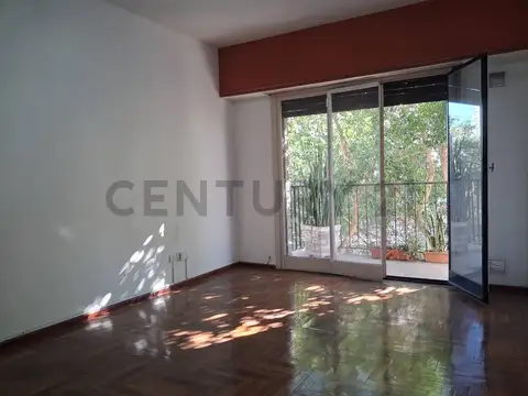 Departamento en Alquiler en Villa Urquiza, $ 950.000