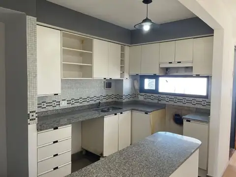 HERMOSO DEPARTAMENTO TIPO DUPLEX 2 AMB Y 1/2