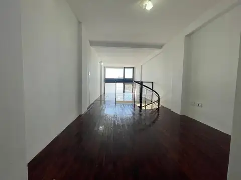 HERMOSO DEPARTAMENTO TIPO DUPLEX 2 AMB Y 1/2