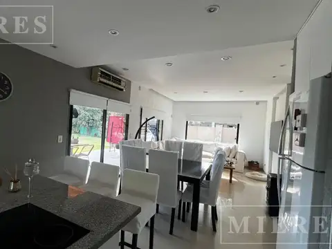 Casa en venta en Loma Verde