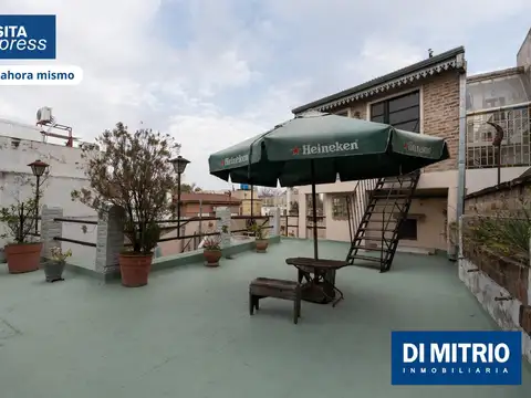 El PH con Estilo Colonial Que Buscás: Espacios Amplios, Patio y Terraza en Boedo