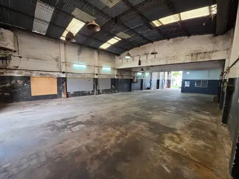 Galpon en Alquiler en Billinghurst, $ 2.500.000