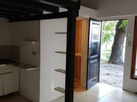 Depto Tipo Casa en Alquiler de Monoambiente