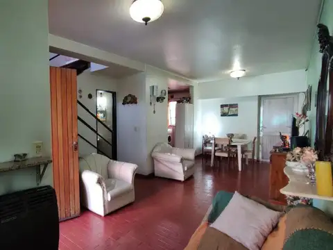 Depto Tipo Casa en Venta en Los Hornos, USD 54.500