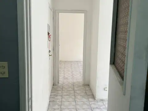 EXCELENTE DEPARTAMENTO DE 2 AMBIENTES - ZONA ALMAGRO