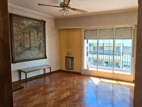 Paso entre San Luis y Av Cordoba- Balvanera- Exc. Semipiso 78 m2 AL FRENTE!