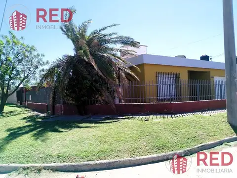 Casa con departamento en venta - Ituzaingó