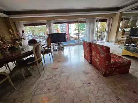 Av Santa Fe 2300 5amb 3 bañ balc u$ 300.000
