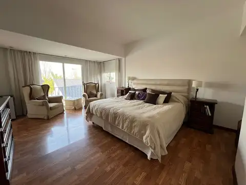 Casa en Venta en Castelar, USD 360.000