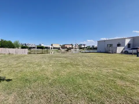 Lote frente a laguna – Barrio Santa Isabel Etapa 1