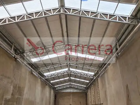 Galpon en Alquiler 10  mts Frente