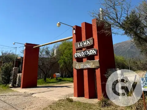 Fracción + casa con frente sobre ruta 1 | cortaderas