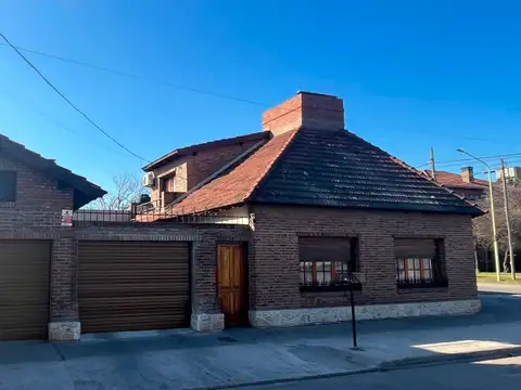 VENTA CASA 3 DORMIS, B. S. MARTIN. APTA CREDITO