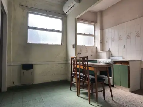 Depto Tipo Casa en Venta en Flores, USD 78.000
