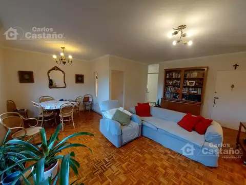 En las Barrancas, Depto. 3 Amb. Amplios con Buena Vista