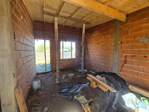 Casa 3 ambientes con 1 baño