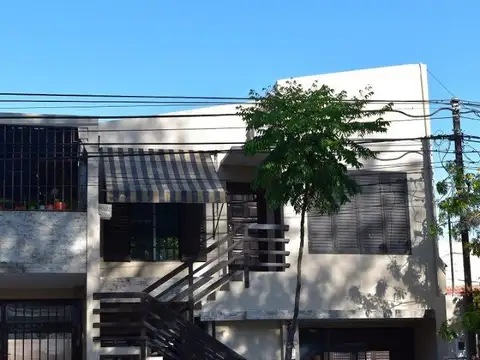 Alvear 4758
