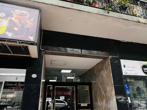 Hermoso dos ambientes  amueblado  con balcón