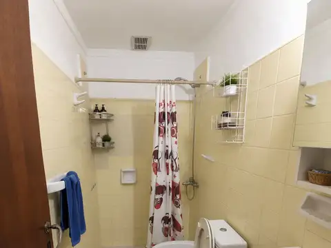 Depto Tipo Casa en Alquiler con 1 cocheras