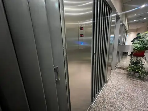 Oficina en Alquiler 50 años