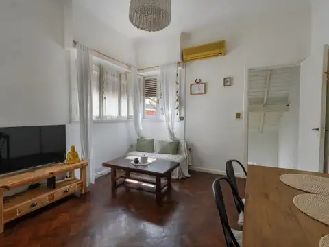 Depto Tipo Casa en Venta 50 años