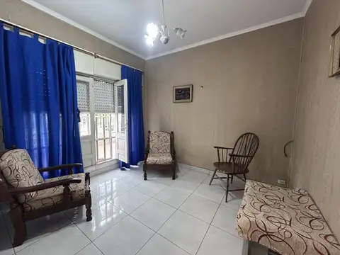 CASA DE 2/3 DORMITORIOS CON PATIO Y POTENCIAL DE AMPLIACIÓN – Límite con Alberdi - Zona Norte - Rosario