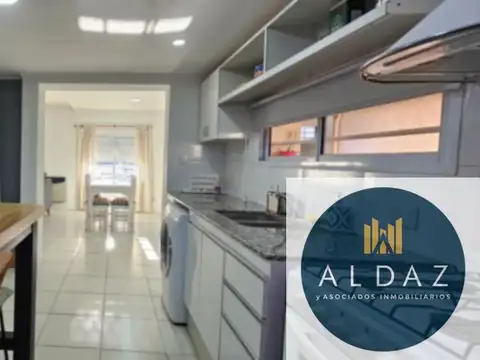 Casa en venta c/ cochera en Punta Alta