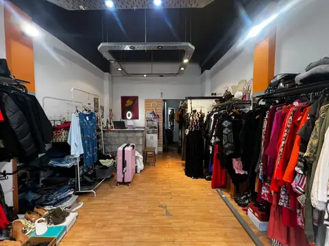 Local en Alquiler en Liniers, $ 650.000