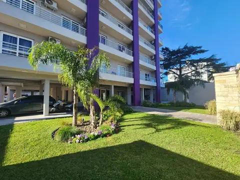 MONOAMBIENTE CON COCHERA