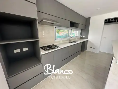 Casa en Alquiler A Estrenar
