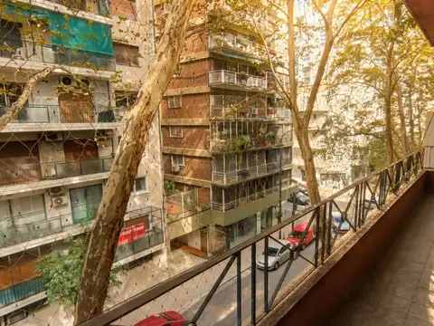Depto.tipo casa de 4 ambientes en Venta en Caballito