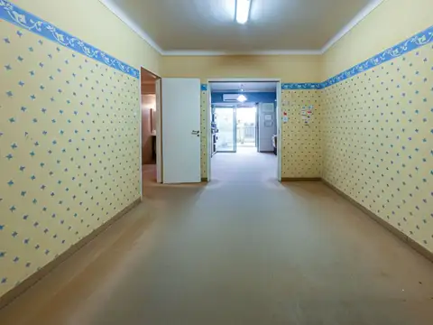 OFICINA Piso en VENTA Barrio Norte, triple ingreso