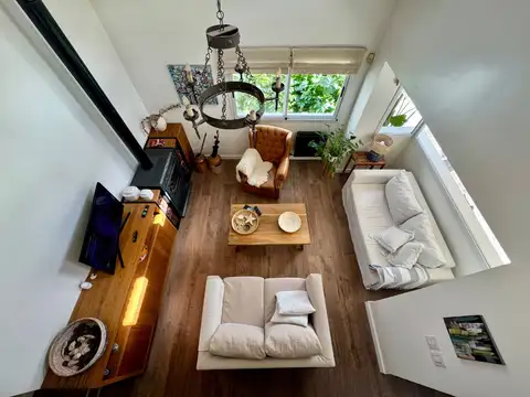 Casa en Venta con 4 cocheras