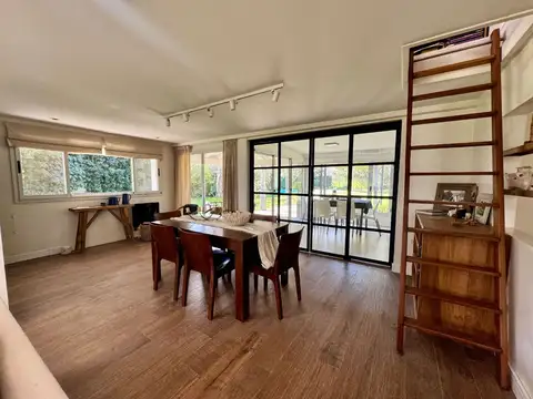 Casa en Venta en Manuel B Gonnet, USD 399.000